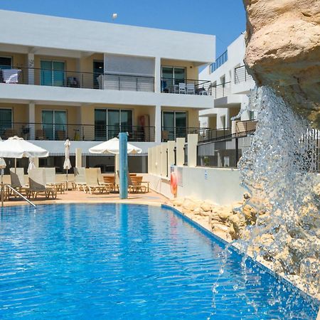 Seabreeze Apartment 200M Away From The Sea Paralimni Exterior foto